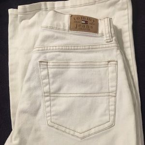 Women’s Tommy Hilfiger flare white jeans size 5